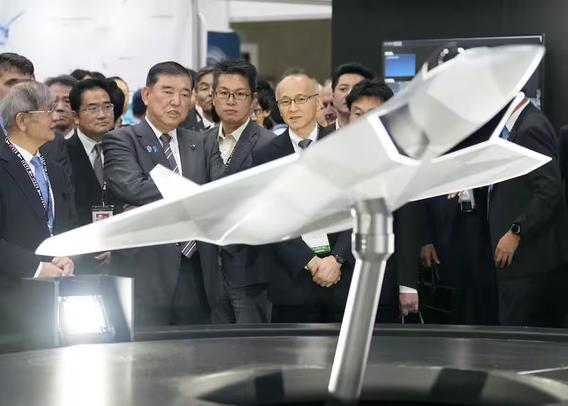 Ishiba attend DSEI