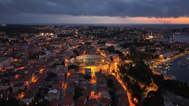A 2,000-year-old Roman city transformed by contemporary light art. 