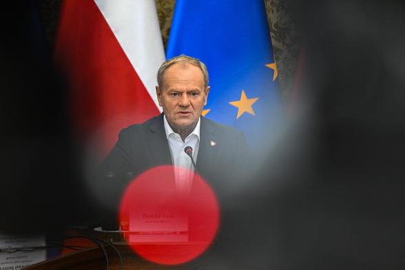 Polish police arrested a man suspected of planning an attack on Prime Minister Donald Tusk and Defence Minister and Deputy Prime Minister Władysław Kosiniak-Kamysz, following intelligence received early on Sunday, Polish authorities said.The informa source/editor : Krassen Nikolov