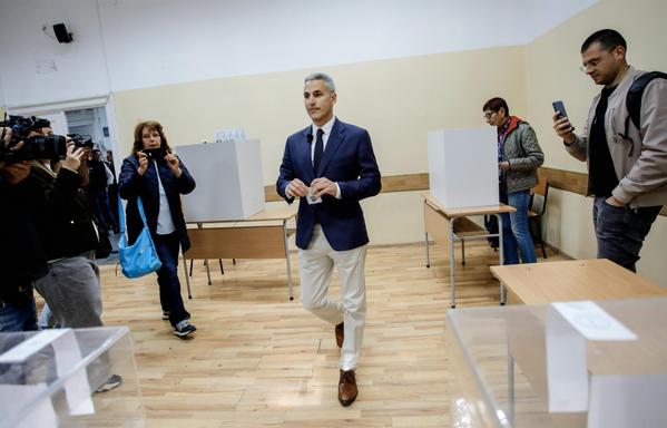 Bulgaria is heading for a closely contested presidential runoff on 1 November after incumbent President Iliana Iotova and her challenger Andrey Gyurov emerged as the two leading candidates in Sunday's first round, with parallel vote counts showing a source/editor : Krassen Nikolov