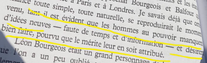 Párrafo de una página de Mémoires de Jean Monnet: ya sabía que iba a tener otra oportunidad, tan obvio queda el hecho de que los políticos carecen de ideas innovadoras.